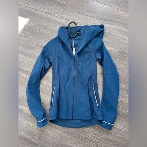 Lululemon Cross Chill Jacket